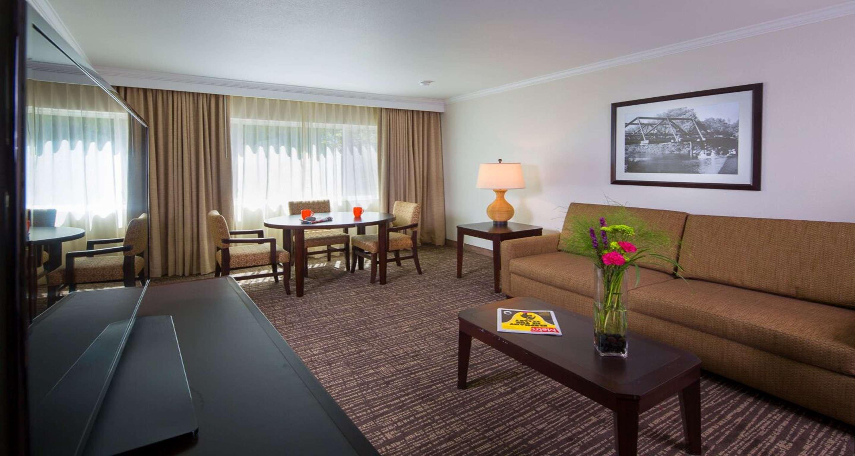 Best Western Plus Garden Court Inn Фримонт Екстериор снимка