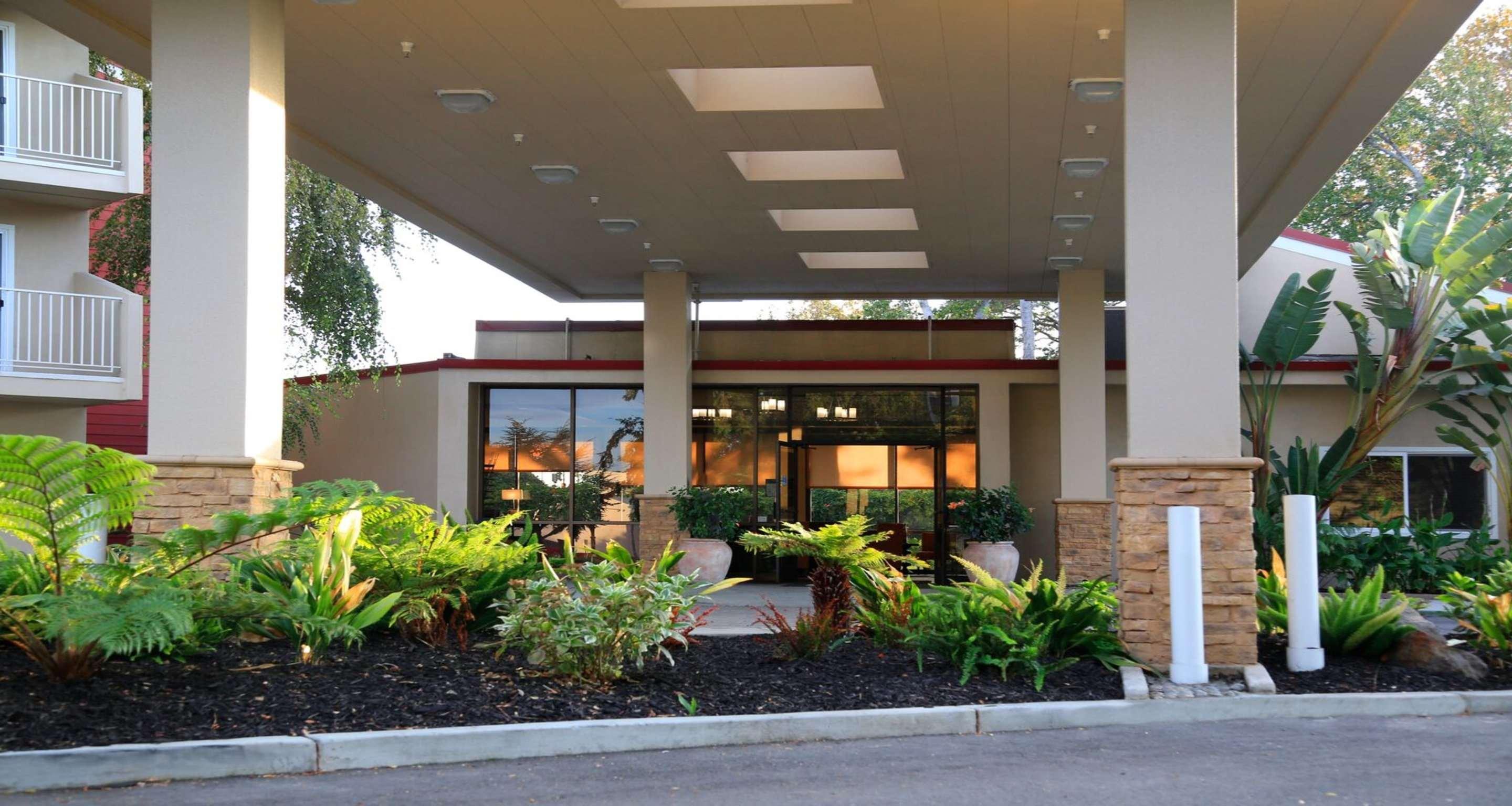 Best Western Plus Garden Court Inn Фримонт Екстериор снимка