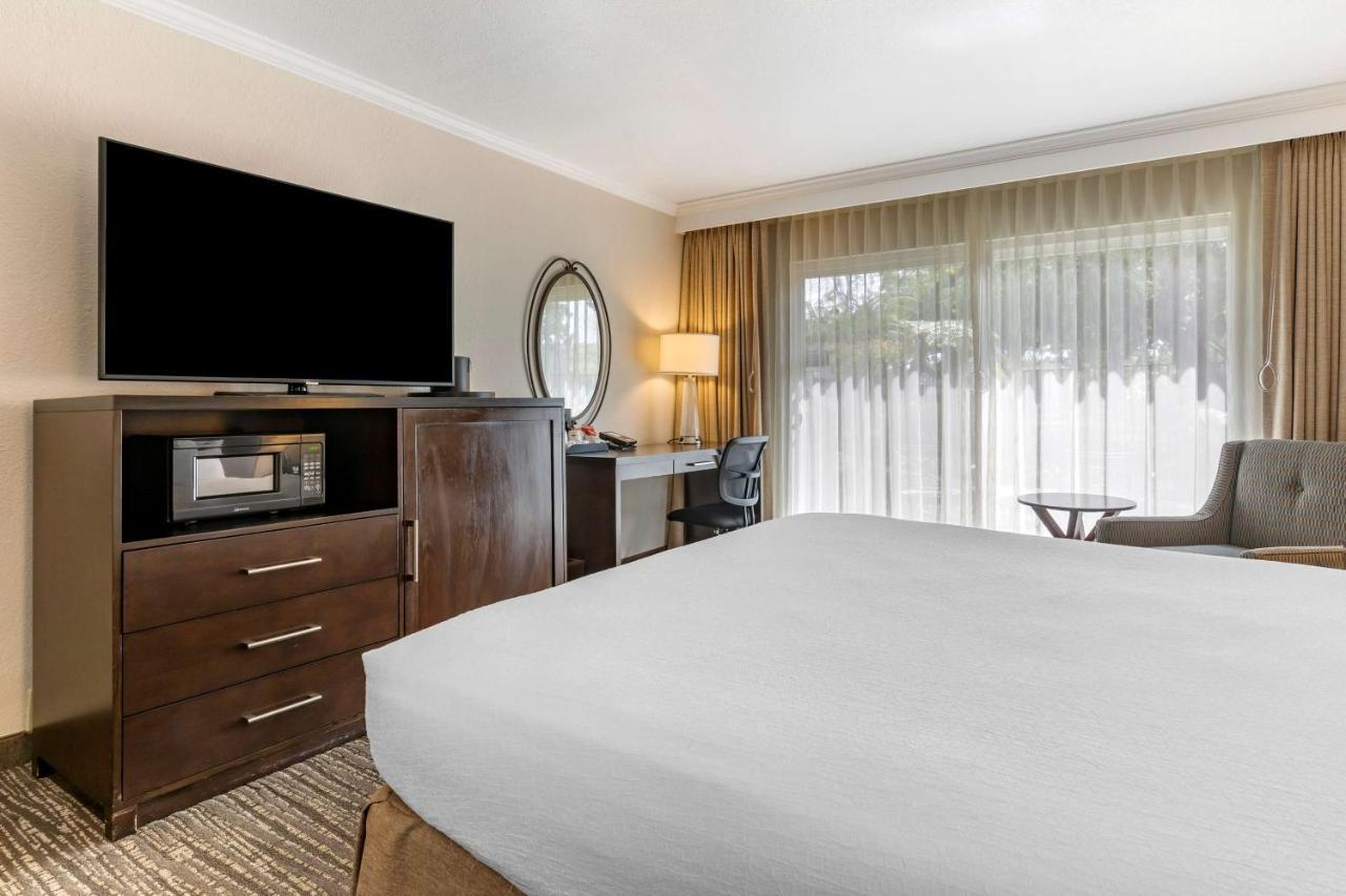 Best Western Plus Garden Court Inn Фримонт Екстериор снимка
