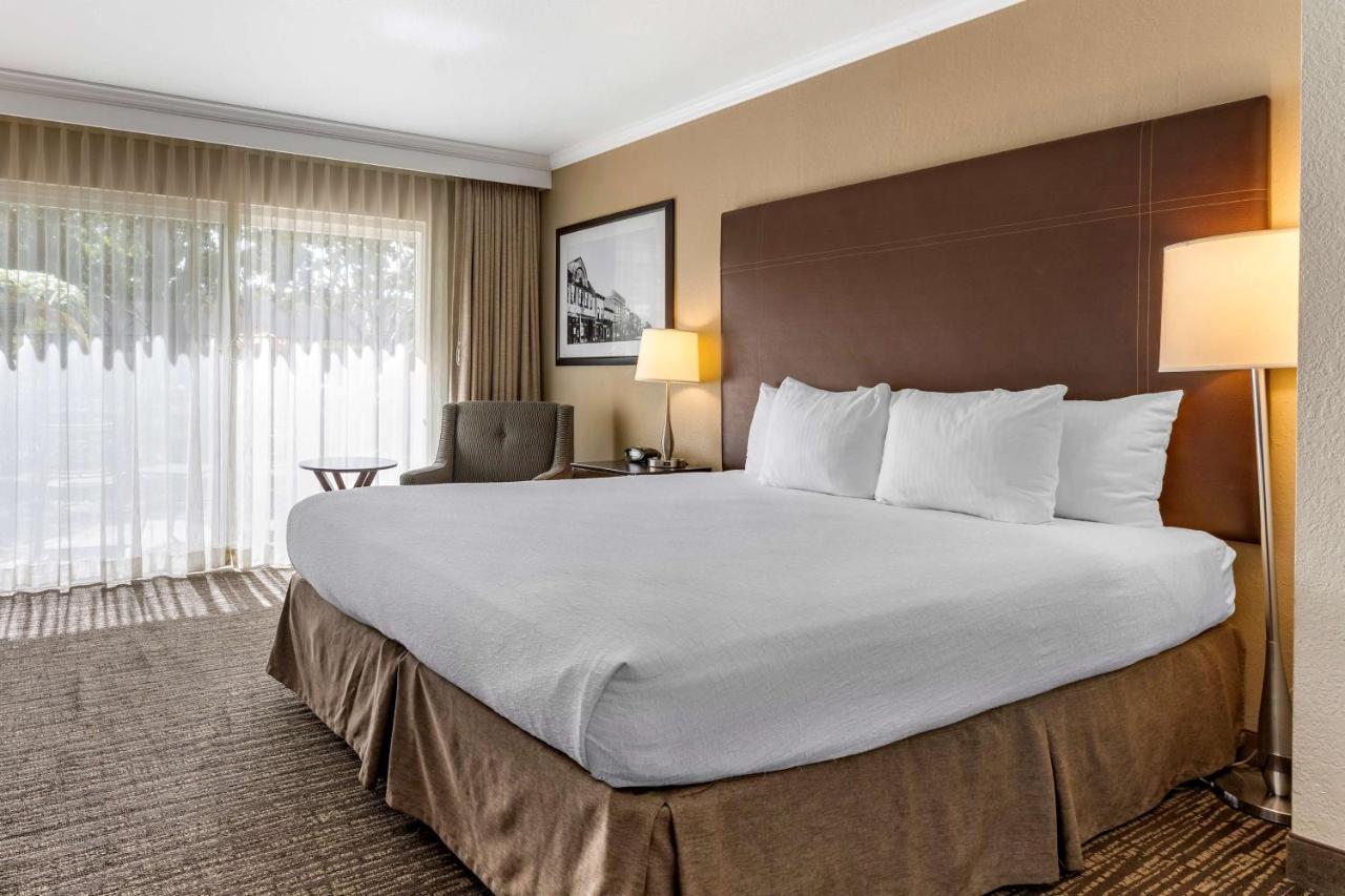 Best Western Plus Garden Court Inn Фримонт Екстериор снимка
